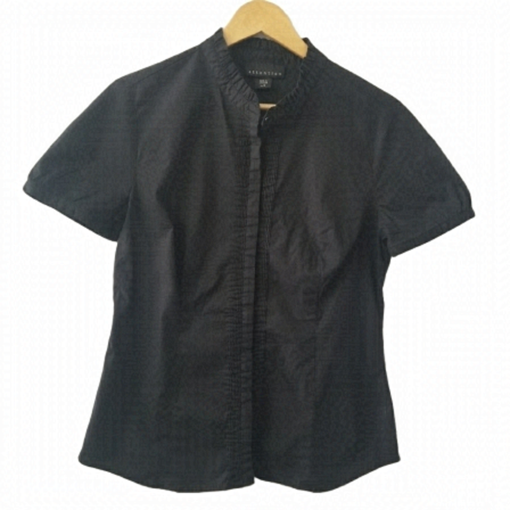 BLACK Button Front Short Sleeve Cotton Lightweight Ruffle Neck Blouse Size Lg